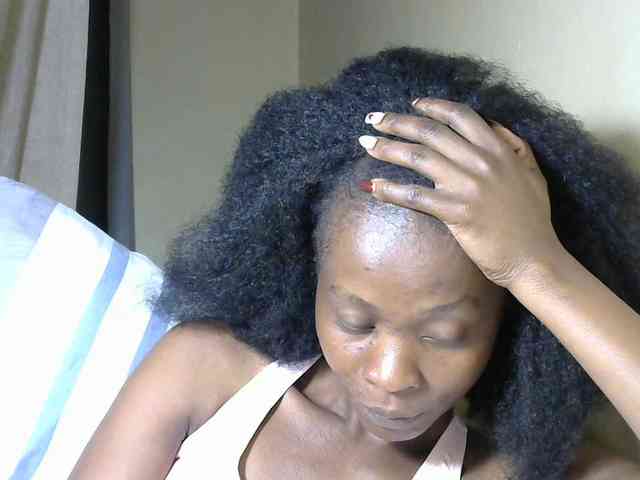 PrettyAlianah webcam