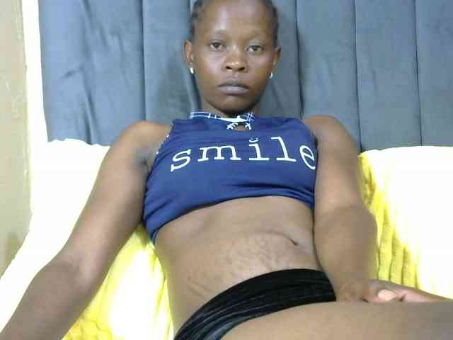 PrettyAlianah webcam