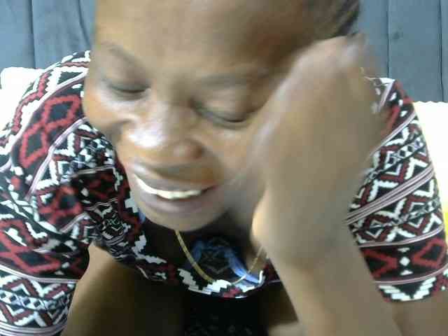 PrettyAlianah webcam