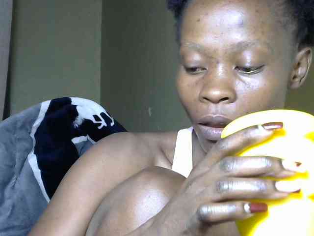 nude live sex PrettyAlianah
