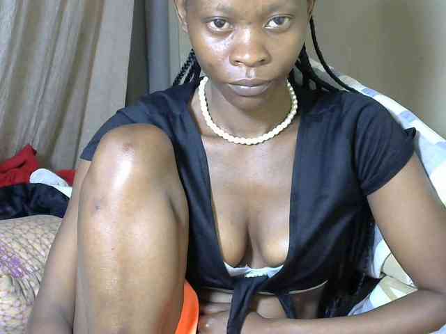 PrettyAlianah webcam