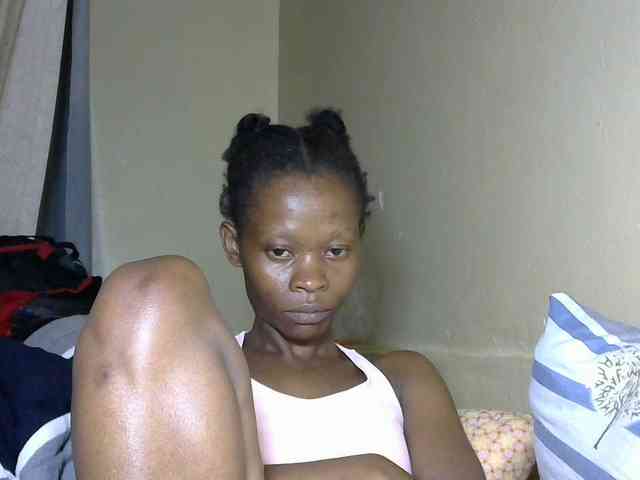 PrettyAlianah webcam