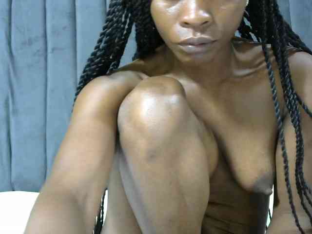 PrettyAlianah webcam