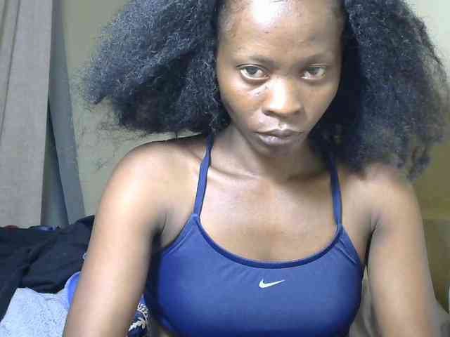 PrettyAlianah webcam