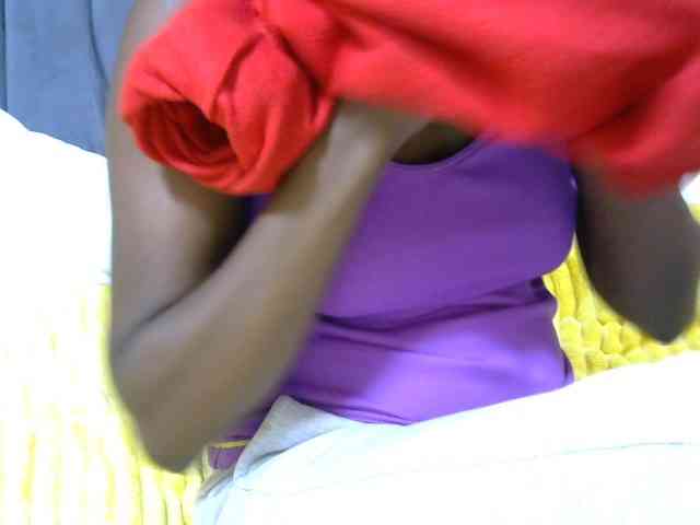 PrettyAlianah webcam