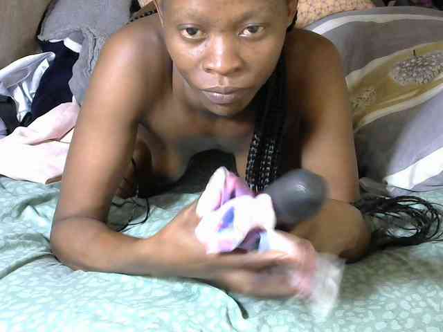 PrettyAlianah webcam