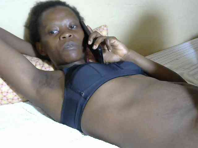 PrettyAlianah webcam