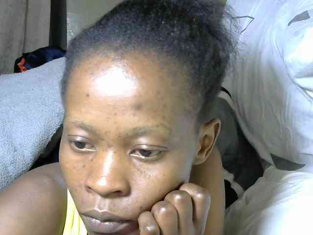 PrettyAlianah webcam