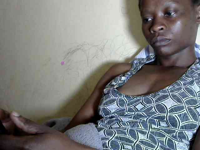 PrettyAlianah webcam