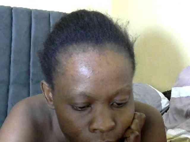 PrettyAlianah webcam