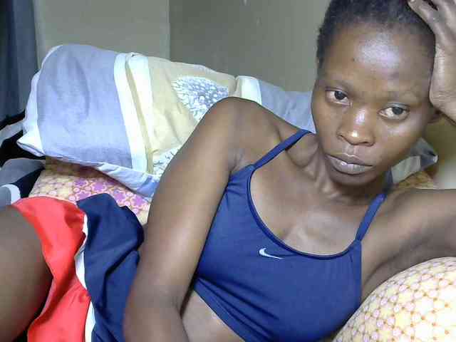 PrettyAlianah webcam
