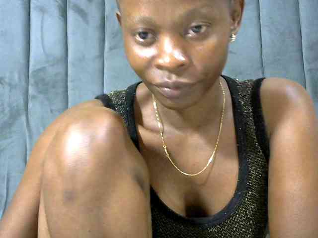 PrettyAlianah webcam