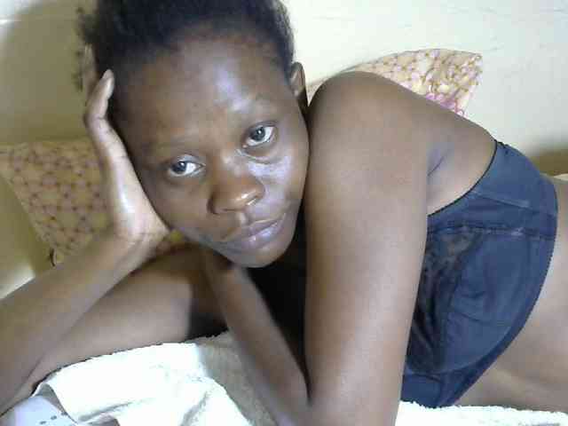 PrettyAlianah webcam