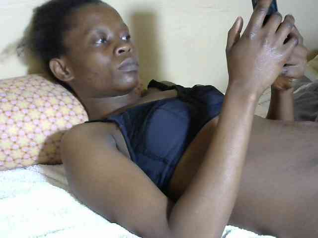 PrettyAlianah webcam