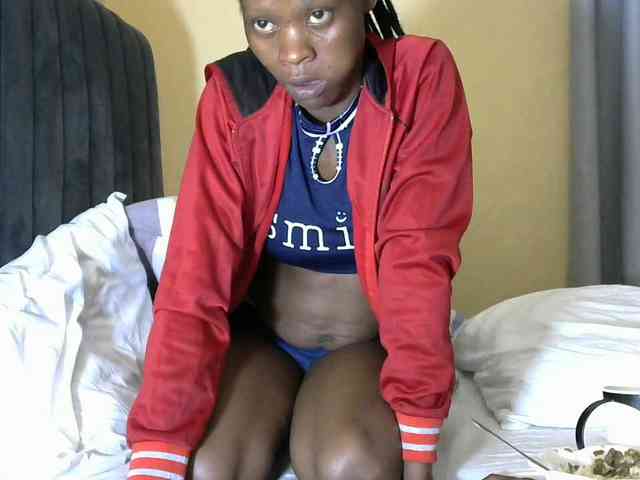 PrettyAlianah webcam