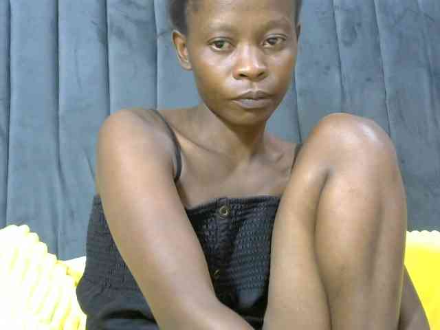 PrettyAlianah webcam