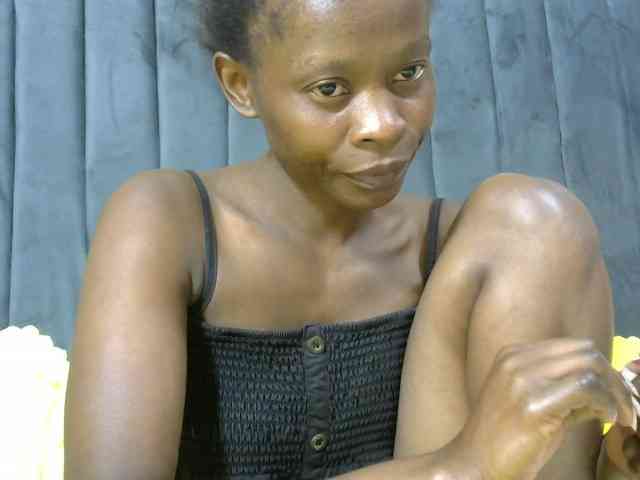 PrettyAlianah webcam