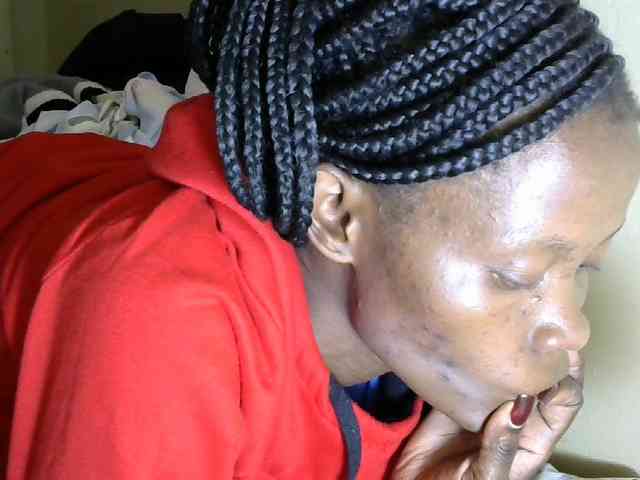 PrettyAlianah webcam