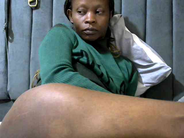 PrettyAlianah webcam
