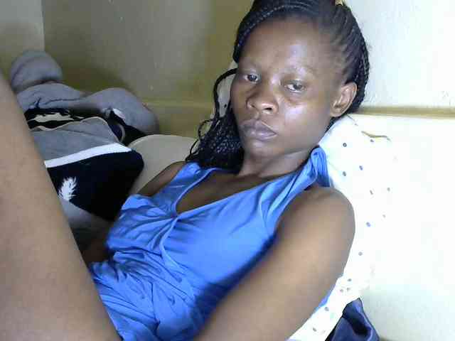 PrettyAlianah webcam