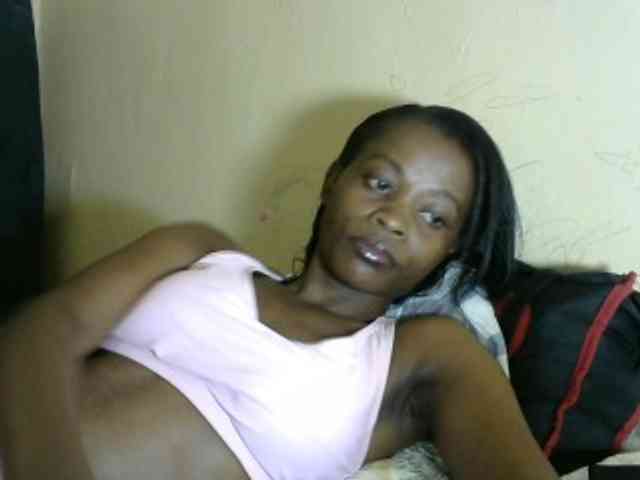 PrettyAlianah webcam