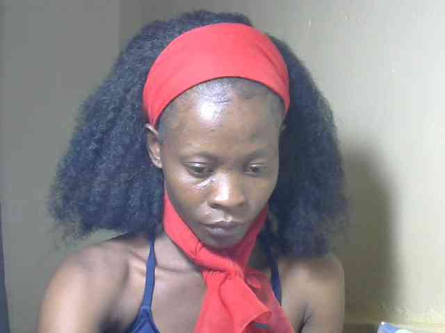 PrettyAlianah webcam