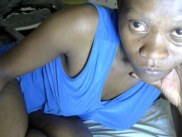 PrettyAlianah webcam