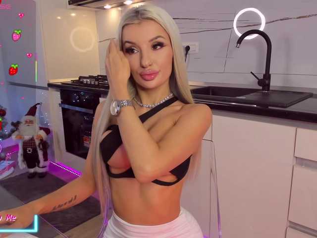 Sex chat gratuit in direct cu CelyneMay pe BongaCams