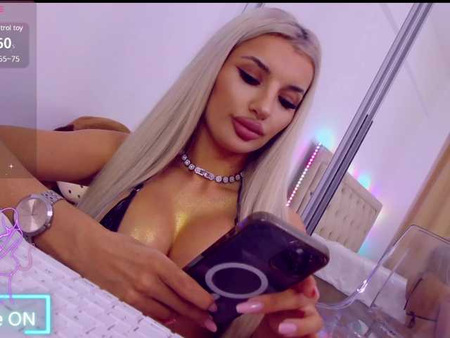 Sex chat gratuit in direct cu CelyneMay pe BongaCams