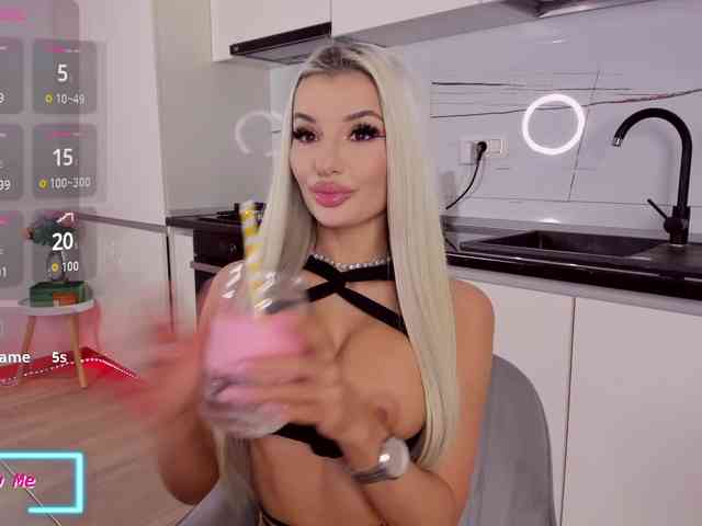 CelyneMay webcam