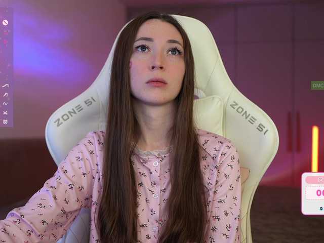 lollipop-o's BongaCams show and profile