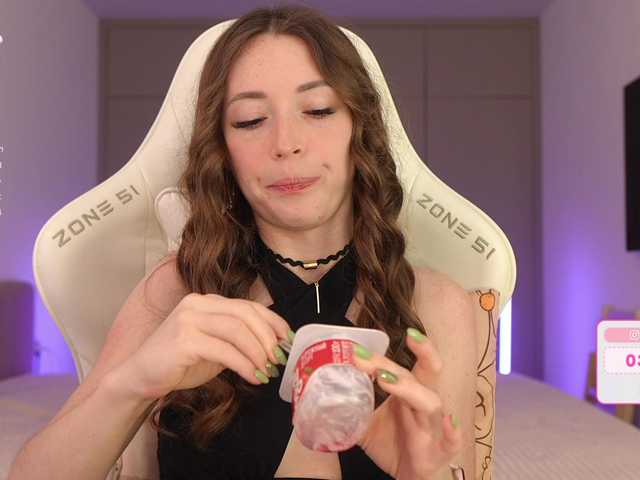 lollipop-o's BongaCams show and profile