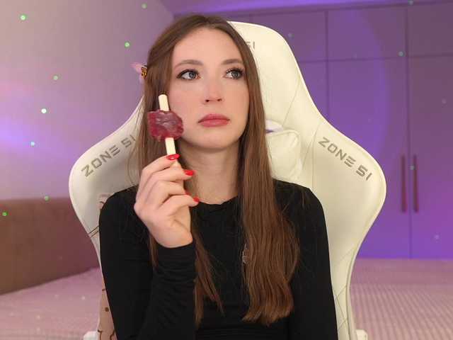 lollipop-o's BongaCams show and profile