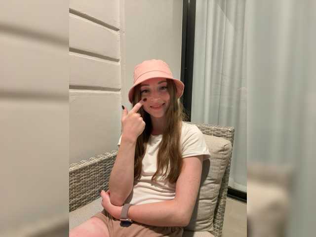 lollipop-o's BongaCams show and profile