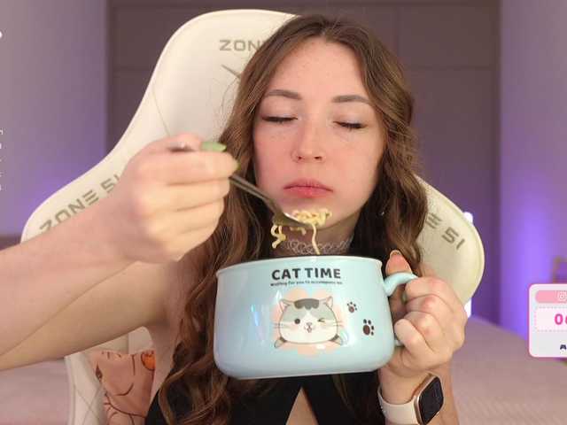 lollipop-o's BongaCams show and profile