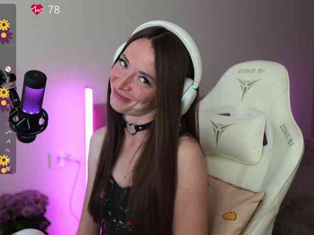 lollipop-o Live Webcam on BongaCams