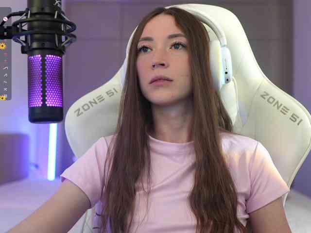 lollipop-o Live Webcam on BongaCams