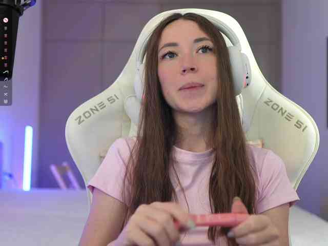 lollipop-o Live Webcam on BongaCams