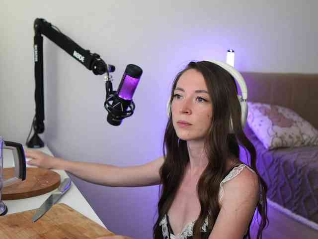 lollipop-o Live Webcam on BongaCams