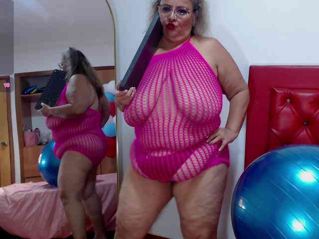 bbwsalome webcam