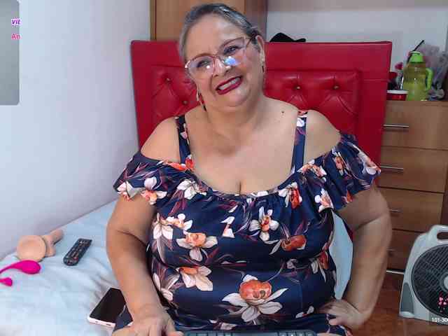 bbwsalome webcam