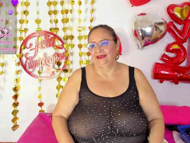 bbwsalome webcam