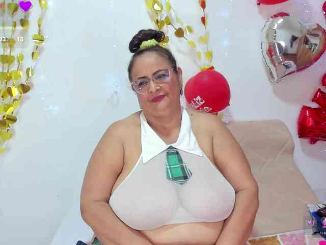 bbwsalome webcam