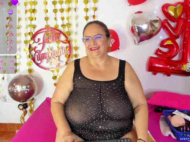 bbwsalome webcam