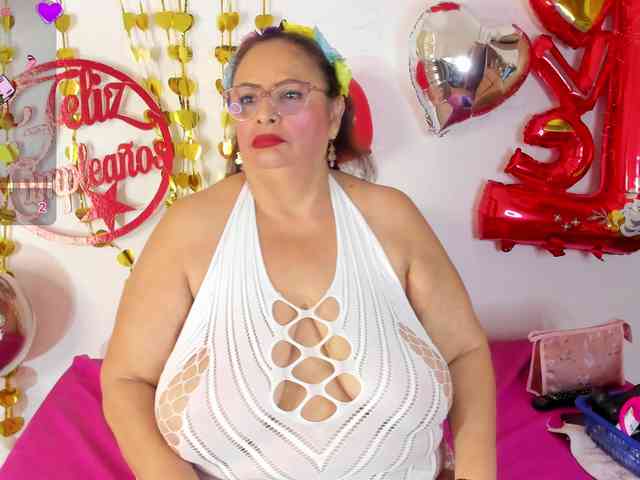 bbwsalome webcam