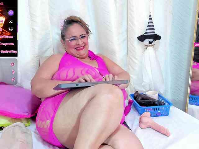 bbwsalome webcam