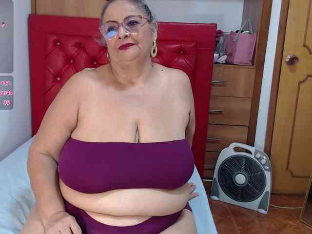 bbwsalome webcam