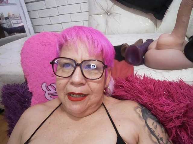 Maturerose3's BongaCams show and profile