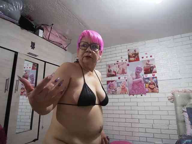 Maturerose3 Live Webcam on BongaCams