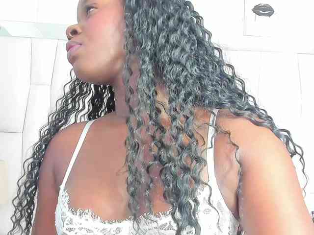 gabbiie-carterr1 webcam